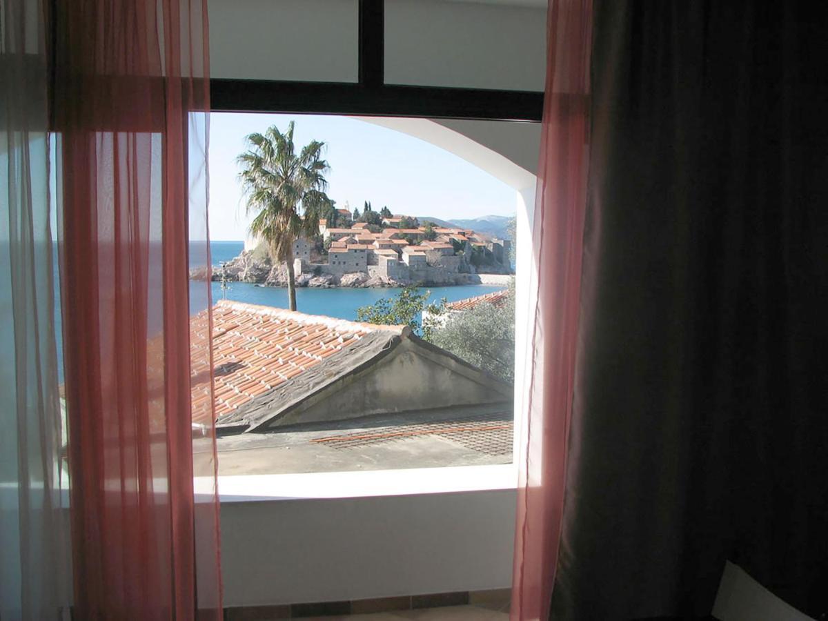 Apartments Secret Garden Sveti Stefan Buitenkant foto